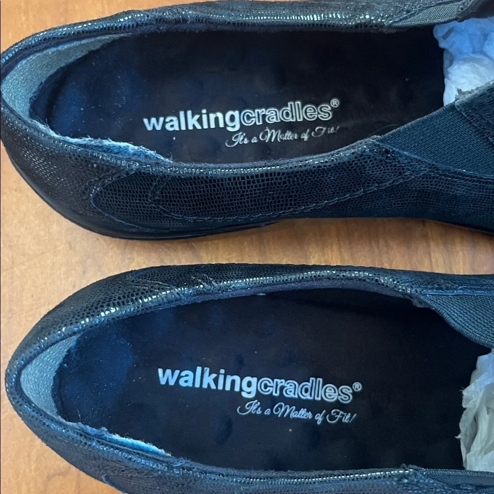 NWT Walking Cradle Orthotic AMP Black Patent Lizard Print Leather Flats. 7.5 WW.